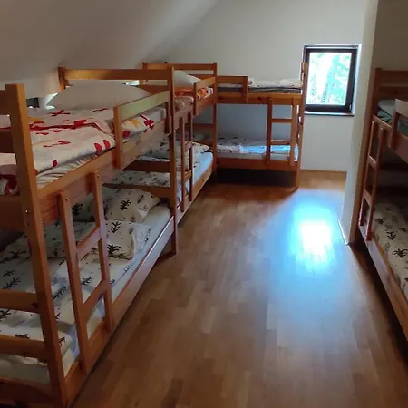 Hiša za goste Dom Pristava Jesenice