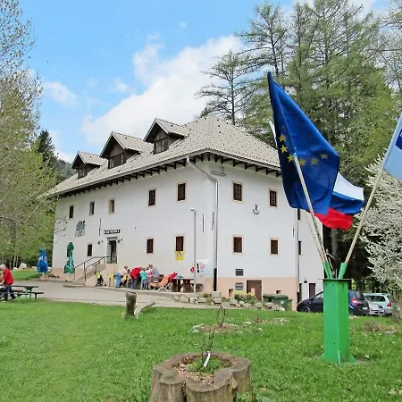 Hiša za goste Dom Pristava *