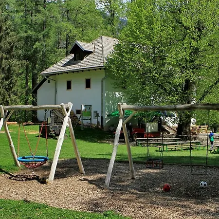 Hiša za goste Dom Pristava Jesenice